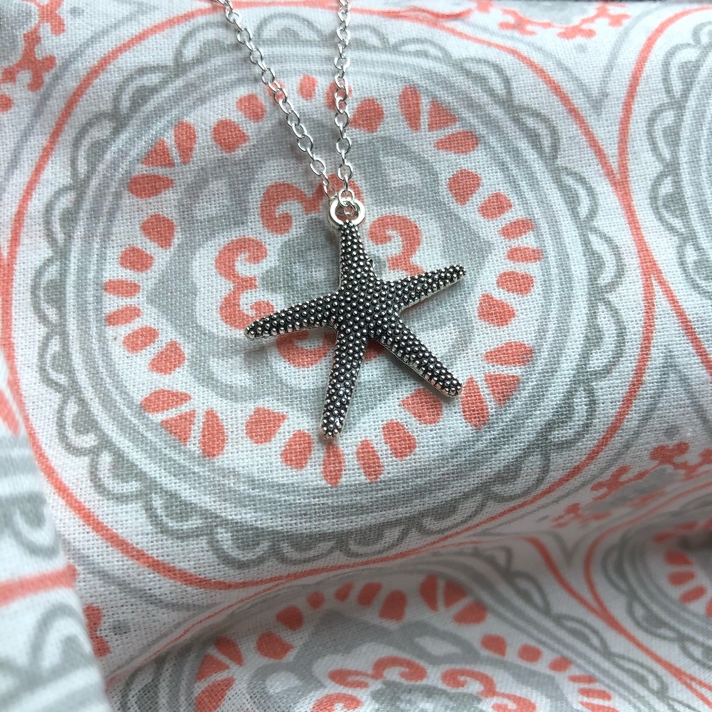 StarFish 🌟 necklace - Picture 1 of 4